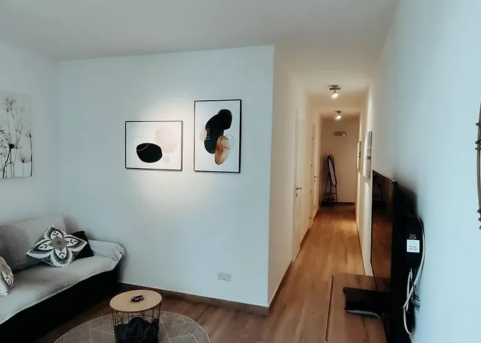 ホテル Getaway Suites クレンディ